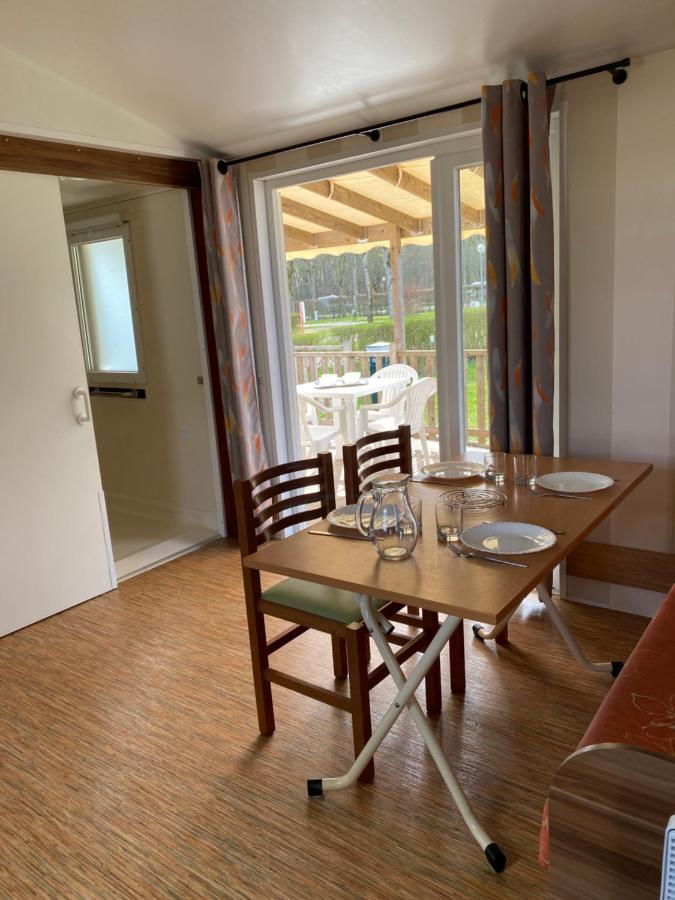 Camping De Contrexéville Eksteriør bilde