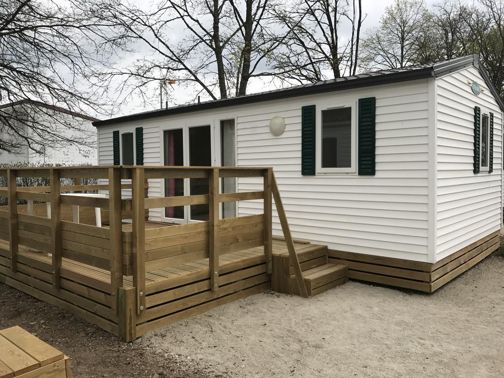 Camping De Contrexéville Eksteriør bilde