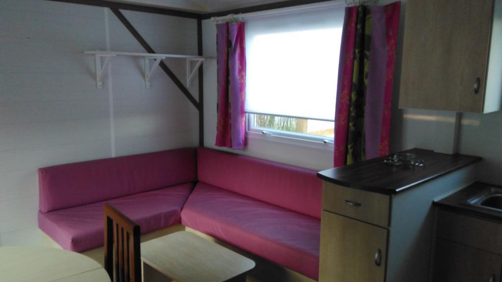 Camping De Contrexéville Eksteriør bilde