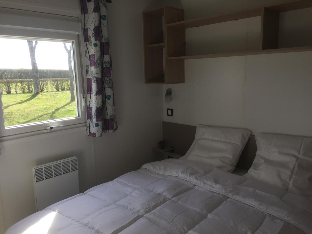 Camping De Contrexéville Eksteriør bilde