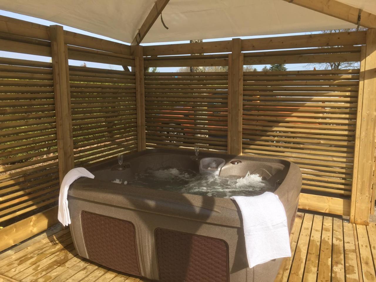 Camping De Contrexéville Eksteriør bilde
