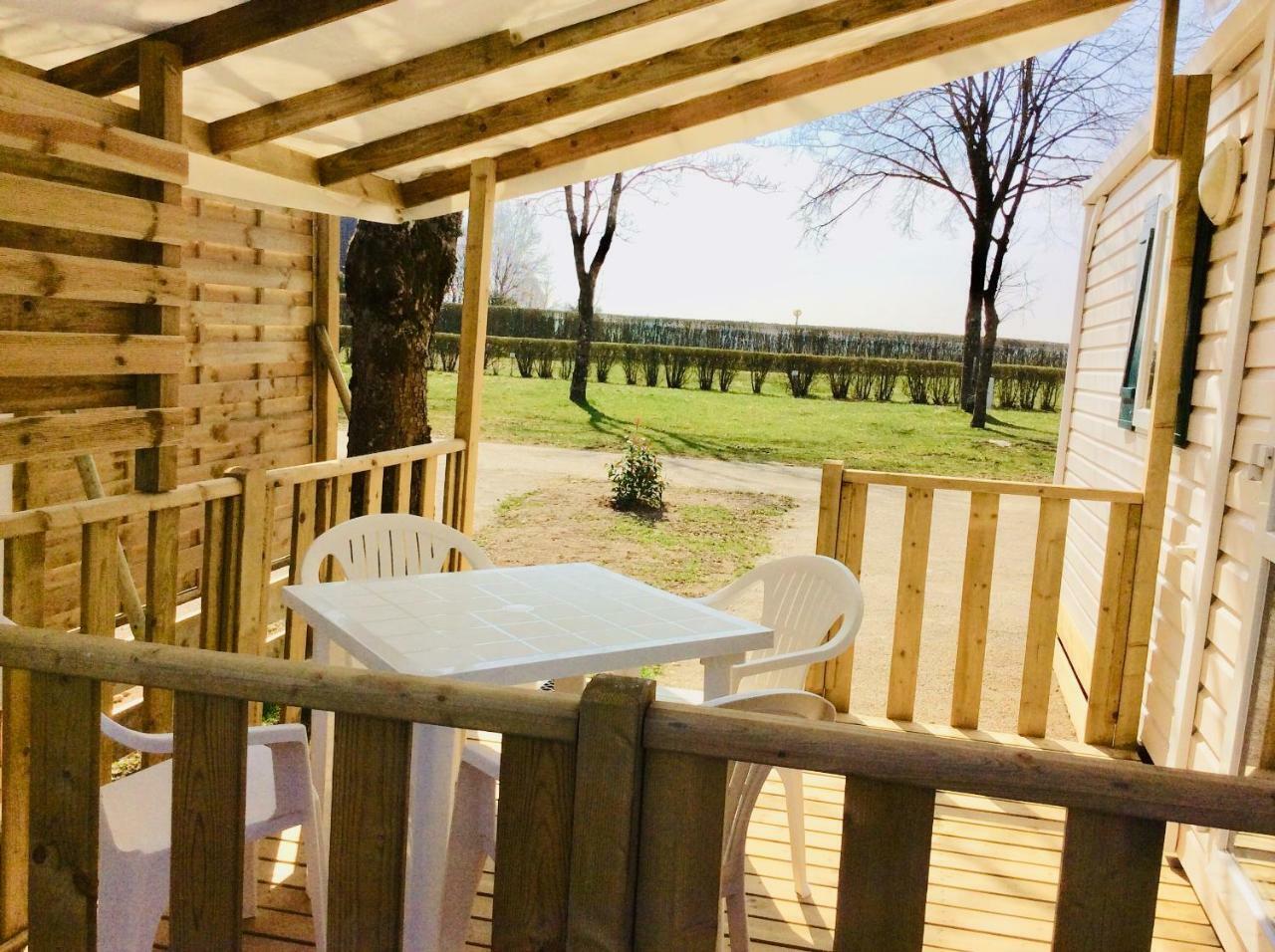 Camping De Contrexéville Eksteriør bilde
